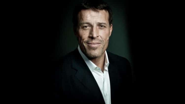 ᐅ Die Geschichte Von Tony Robbins I Erfolgsleser - 